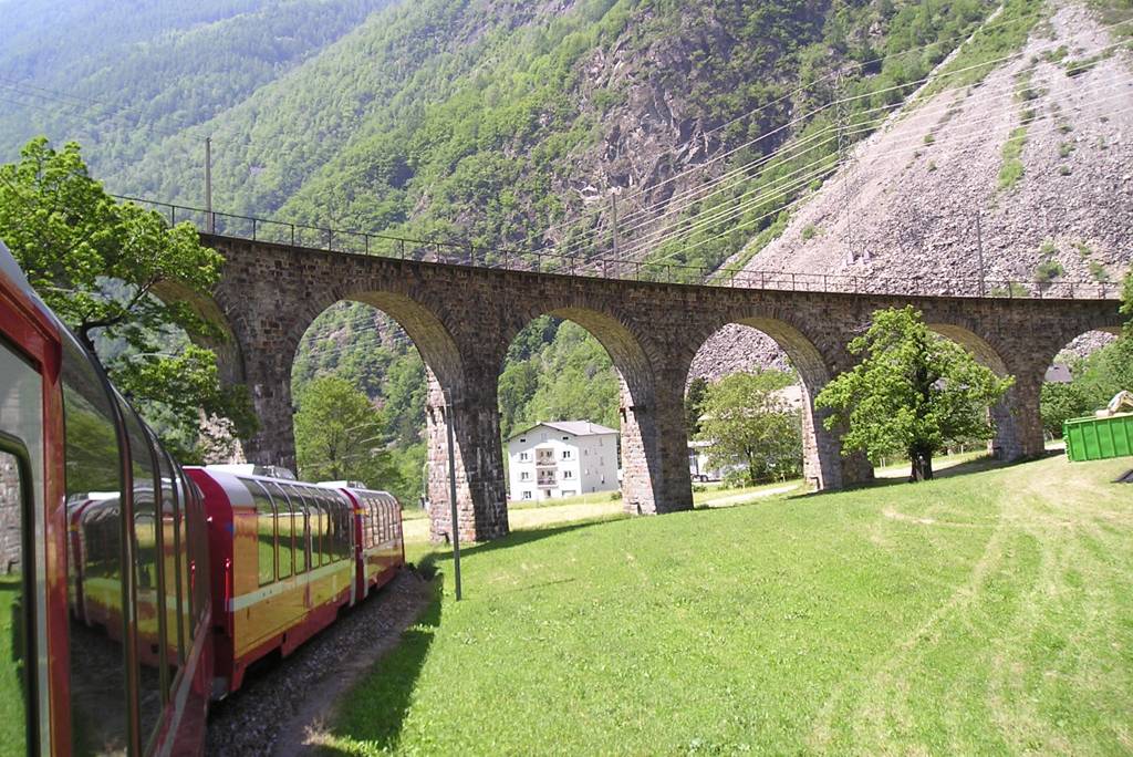 Glacier- und Bernina-Express